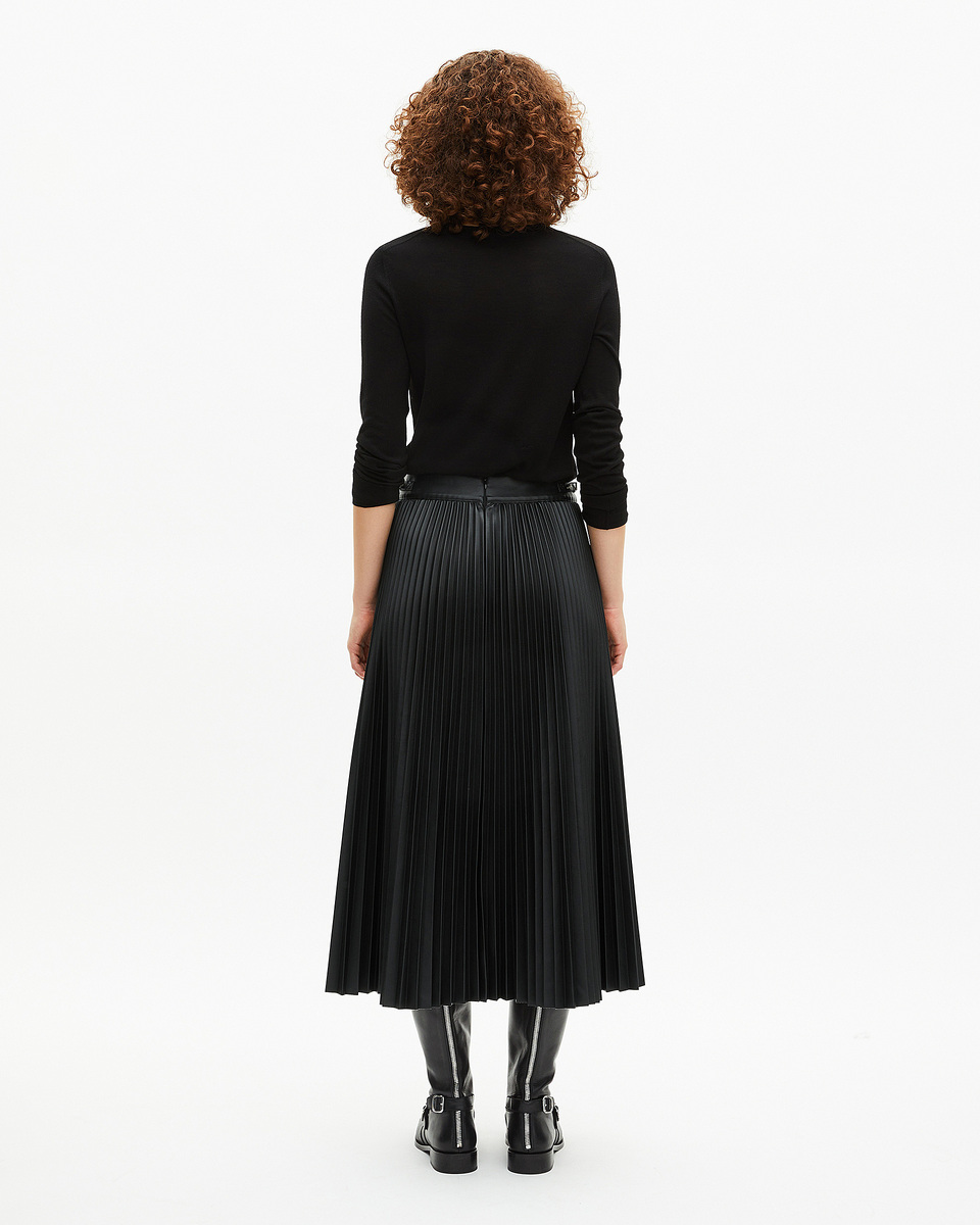 Black leather-effect pleated long skirt