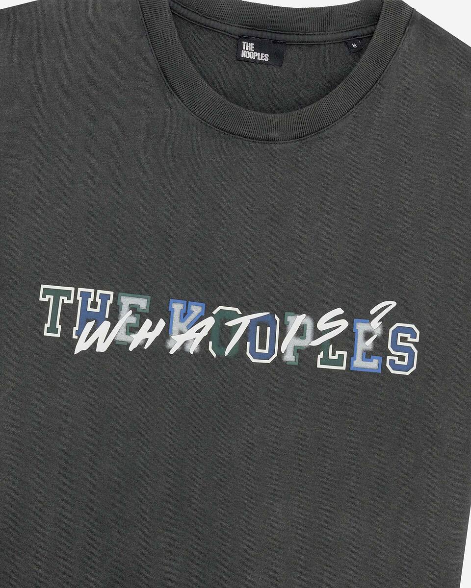 What is black T-shirt