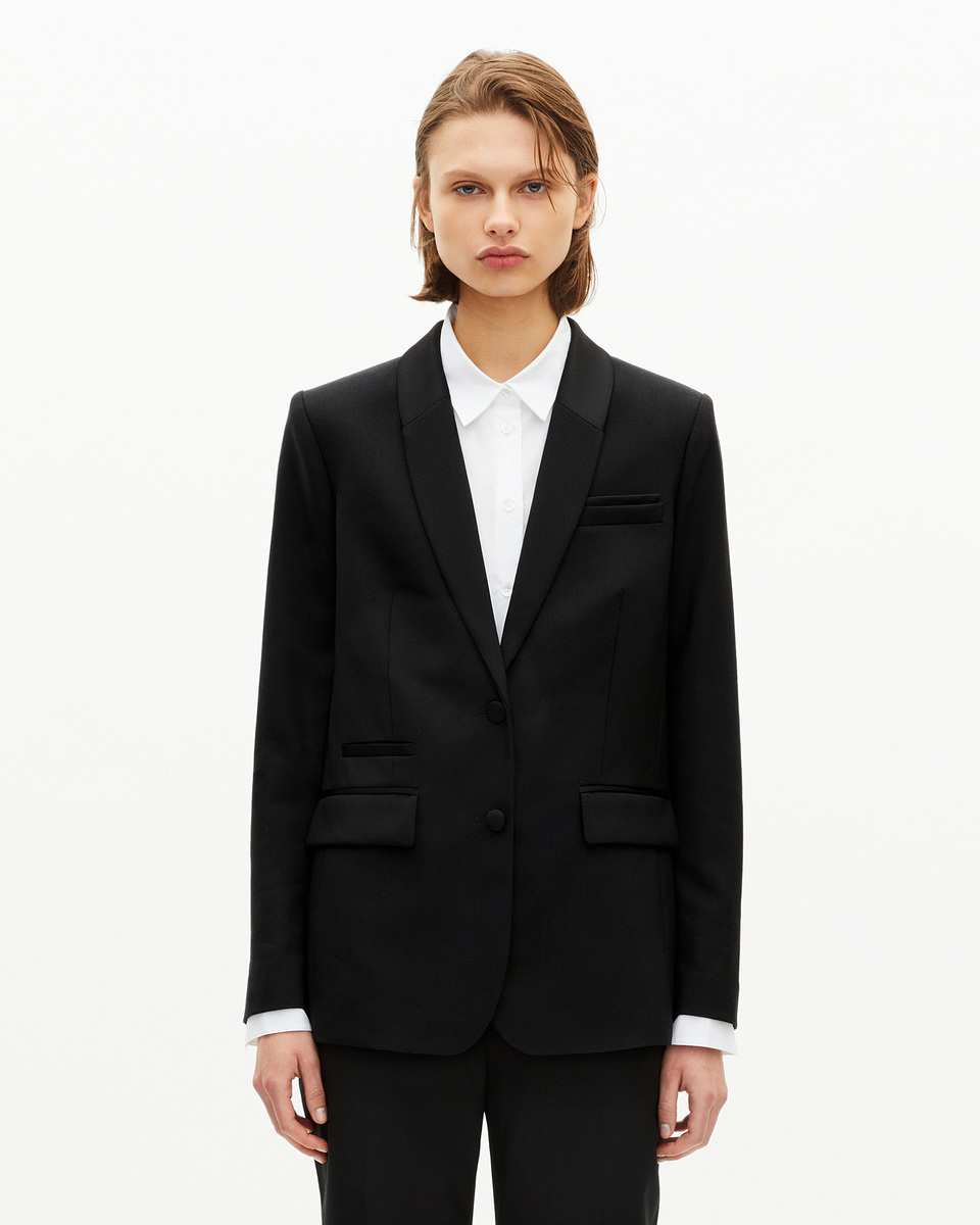 Black satin detail suit jacket