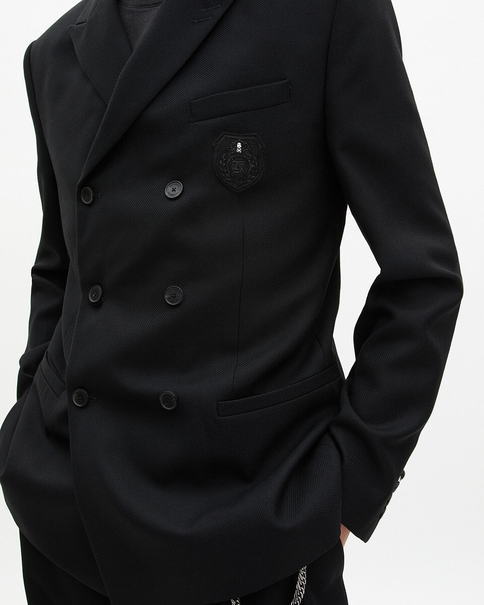 Double-breasted straight jacket with black crest