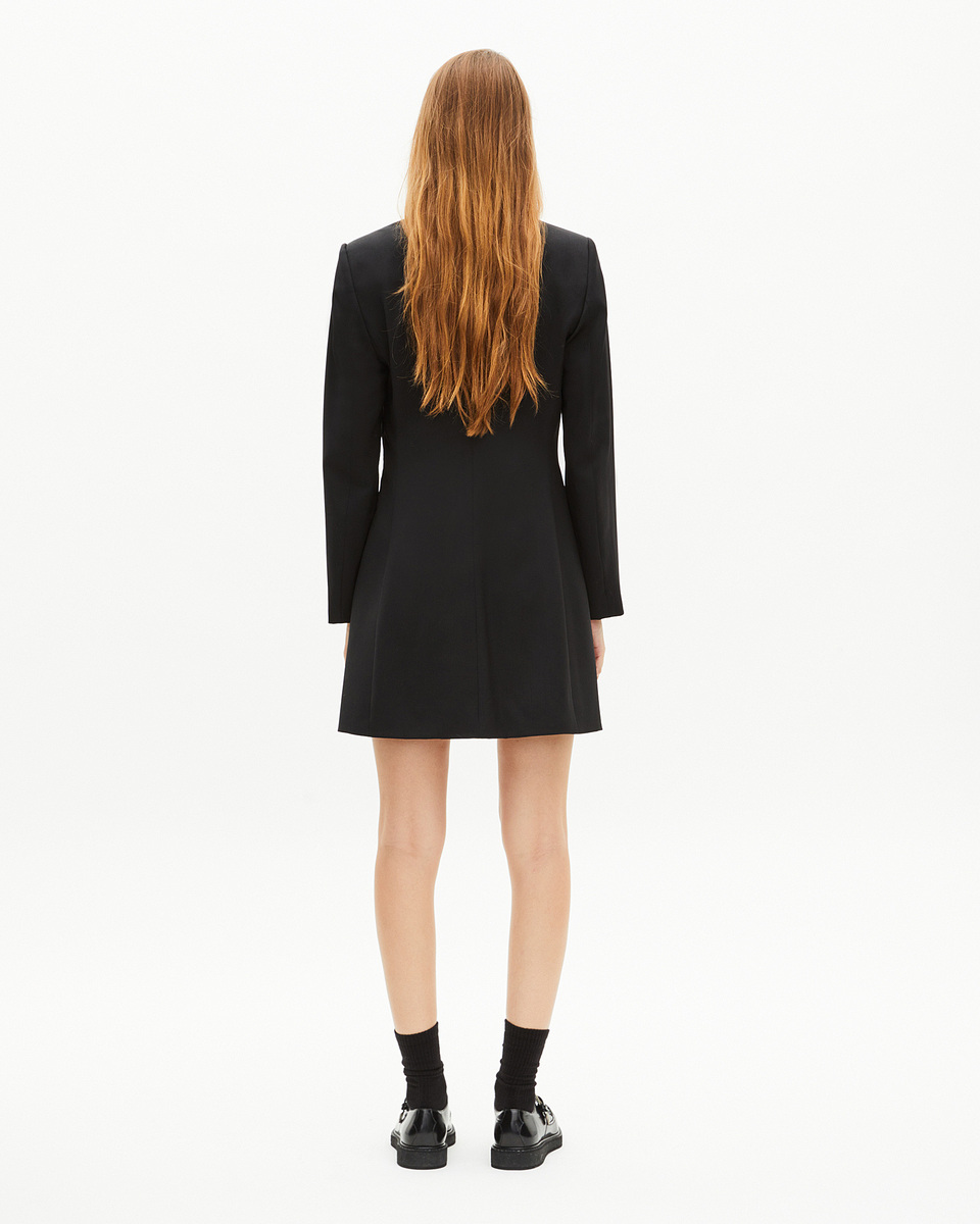 Short dress with black leather collar