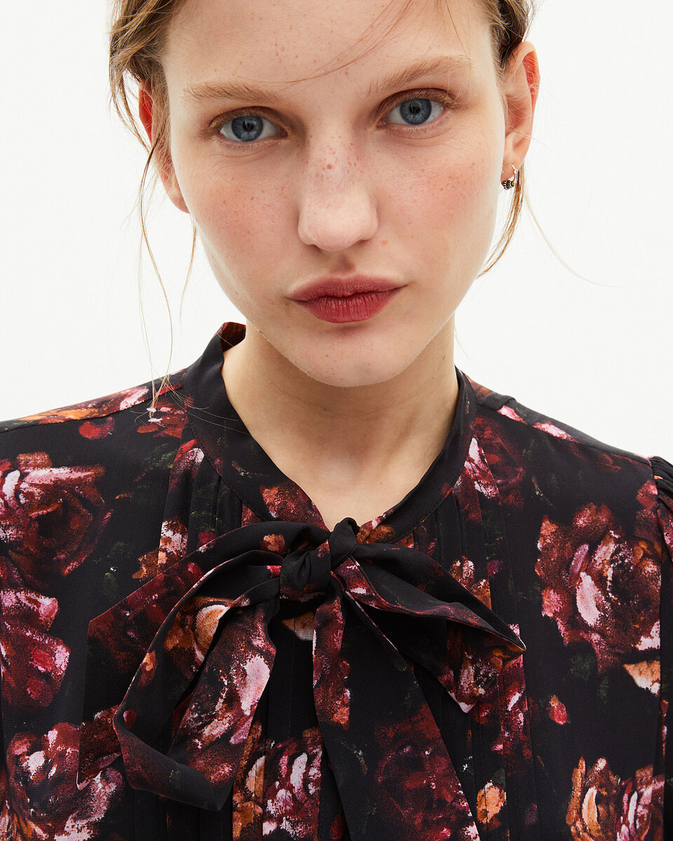 Rose print short dress in burgundy silk blend