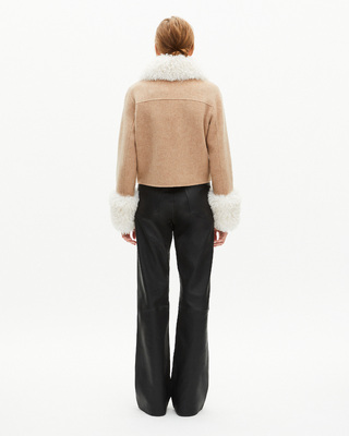 Short wool jacket with beige sherpa collar