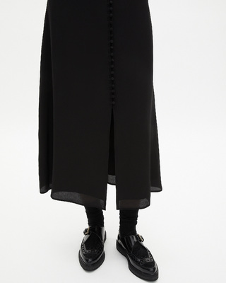 Long skirt in black silk