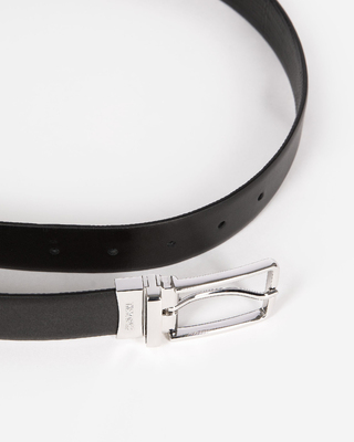 Reversible black leather belt