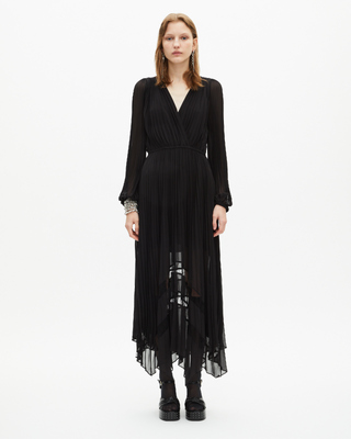 Long black pleated dress
