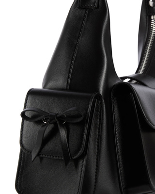 Amelia bag with smooth black leather chain