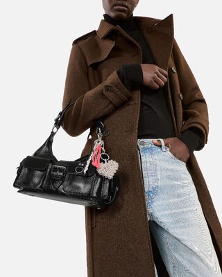 Amelia bag in black cracked leather