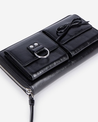 Amelia black leather wallet