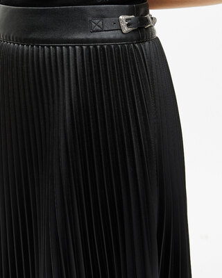 Black leather-effect pleated long skirt