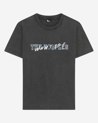 What is black T-shirt