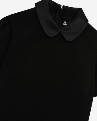 Short dress with claudine collar in black satin