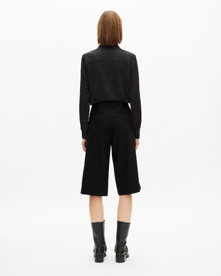 Wide-leg pants with black bridge