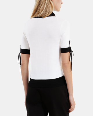 Short-sleeved ecru wool sweater