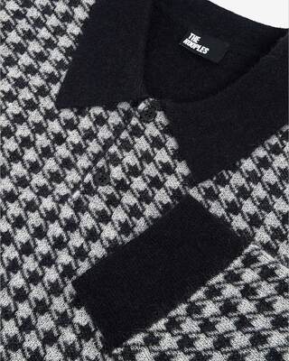 Black houndstooth sweater