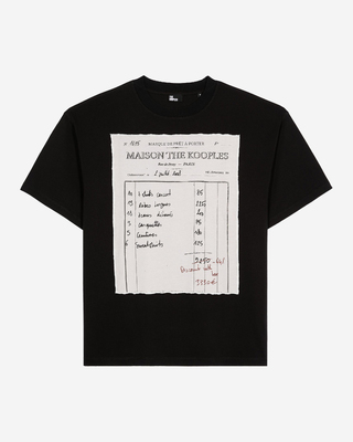 Loose black T-shirt