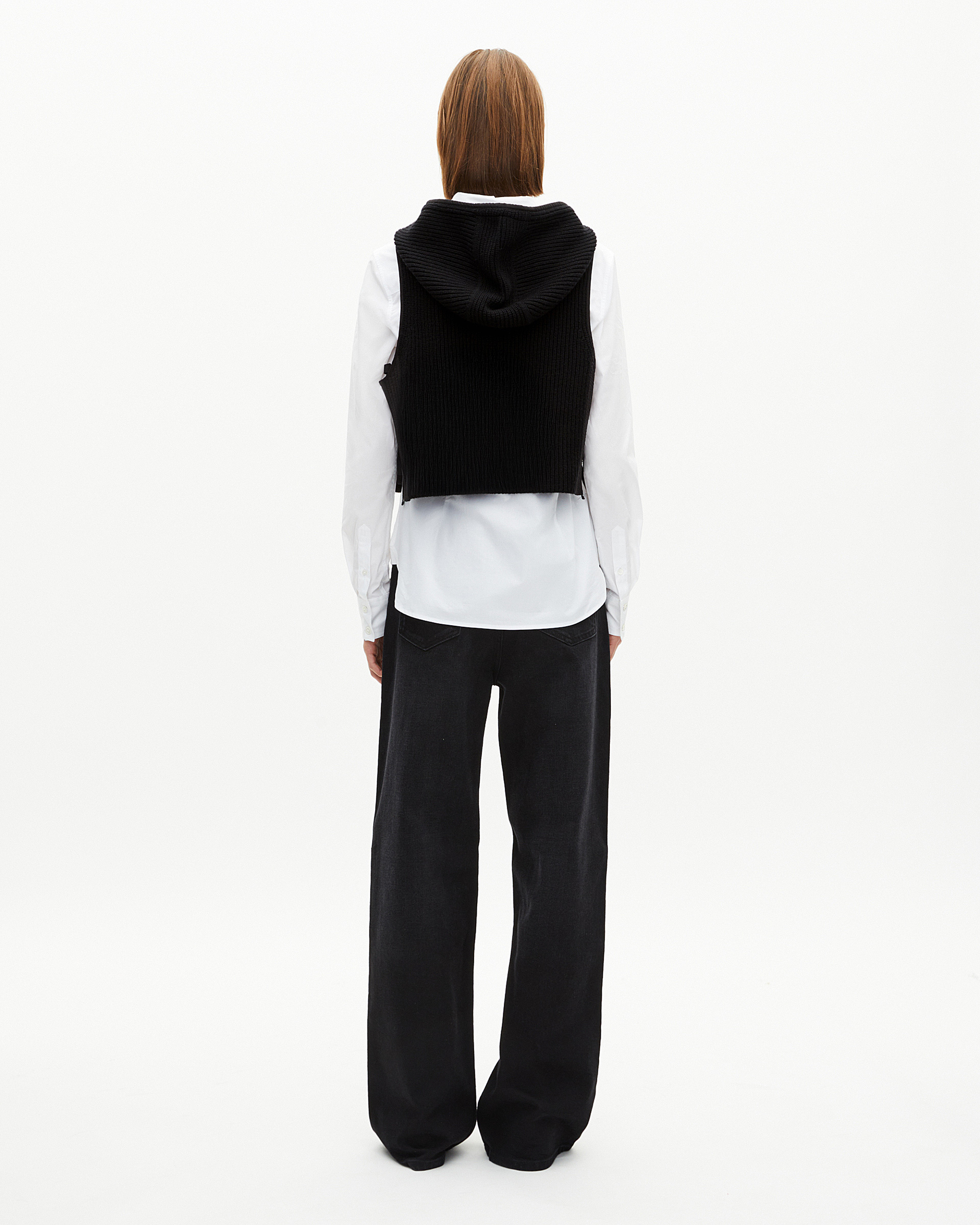 Sleeveless sweater in black wool and cotton