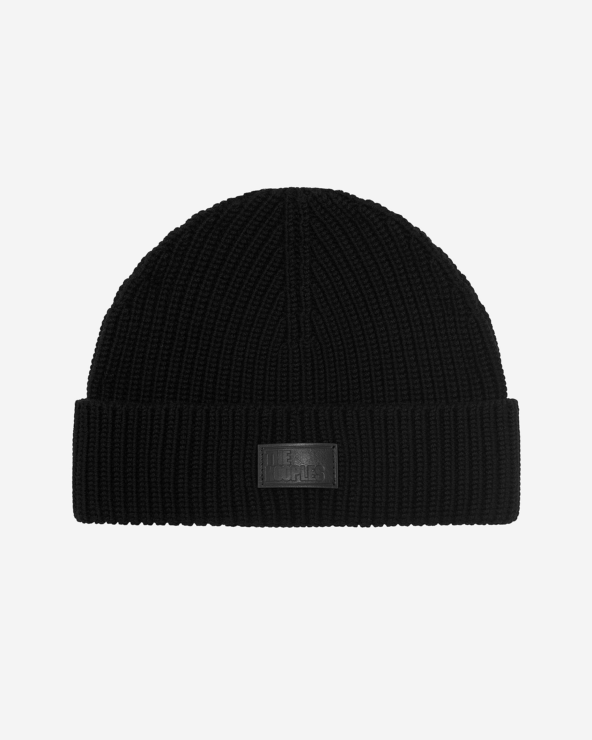 Beanie with black lapel