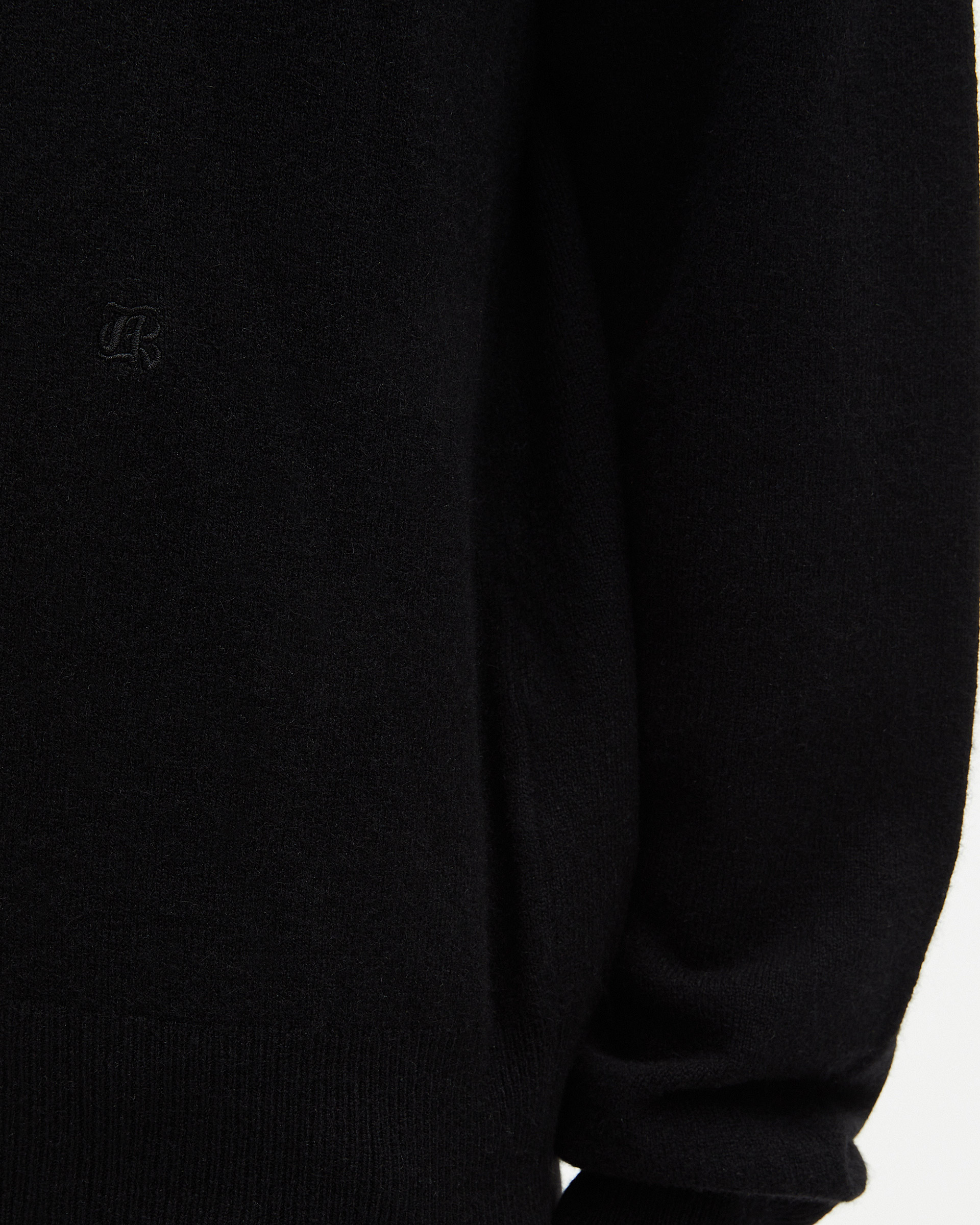 Black cashmere round-neck sweater