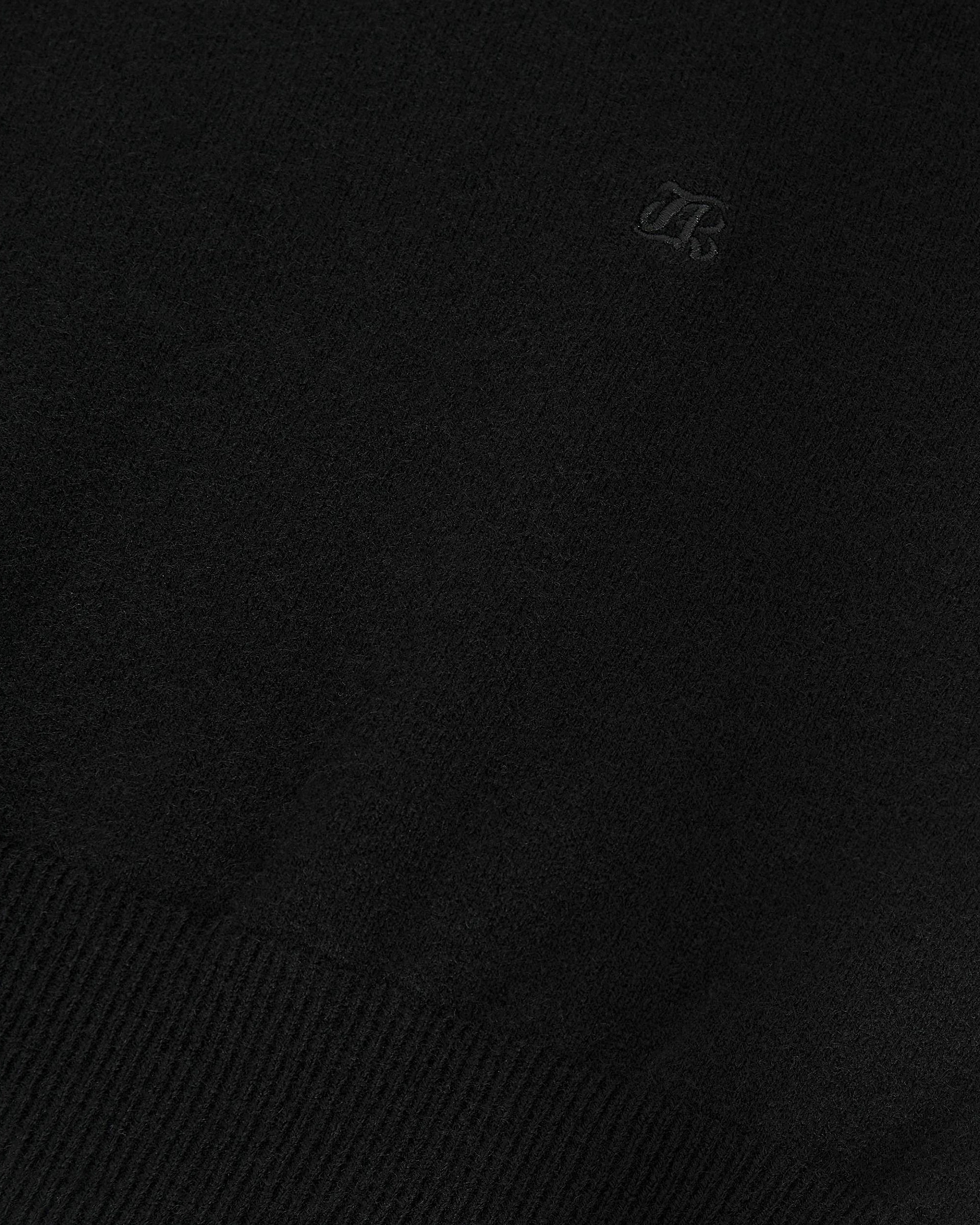 Black cashmere round-neck sweater