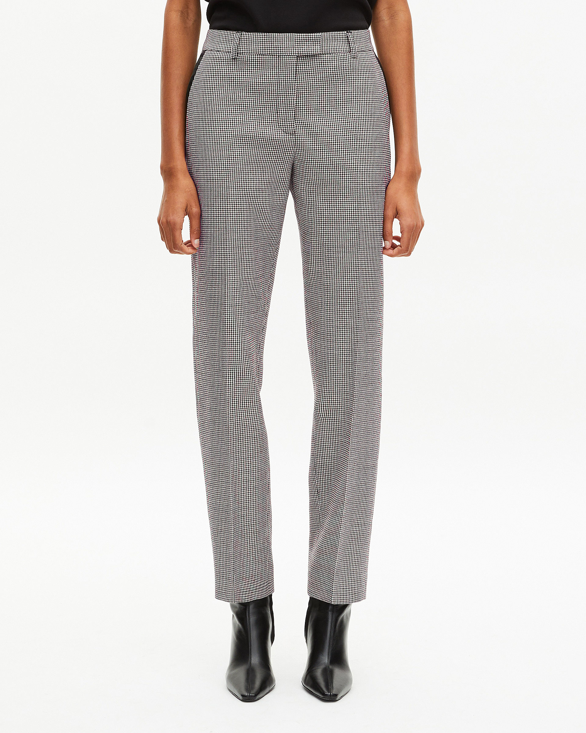 Black and white houndstooth tailored pants