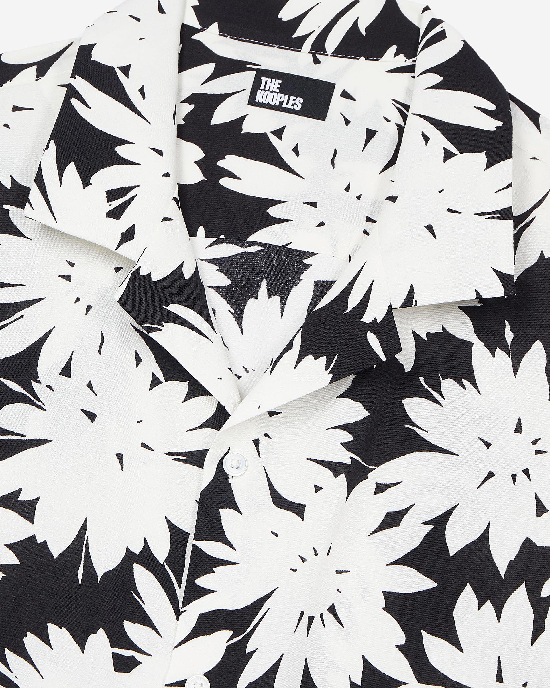 Black floral print short-sleeve shirt