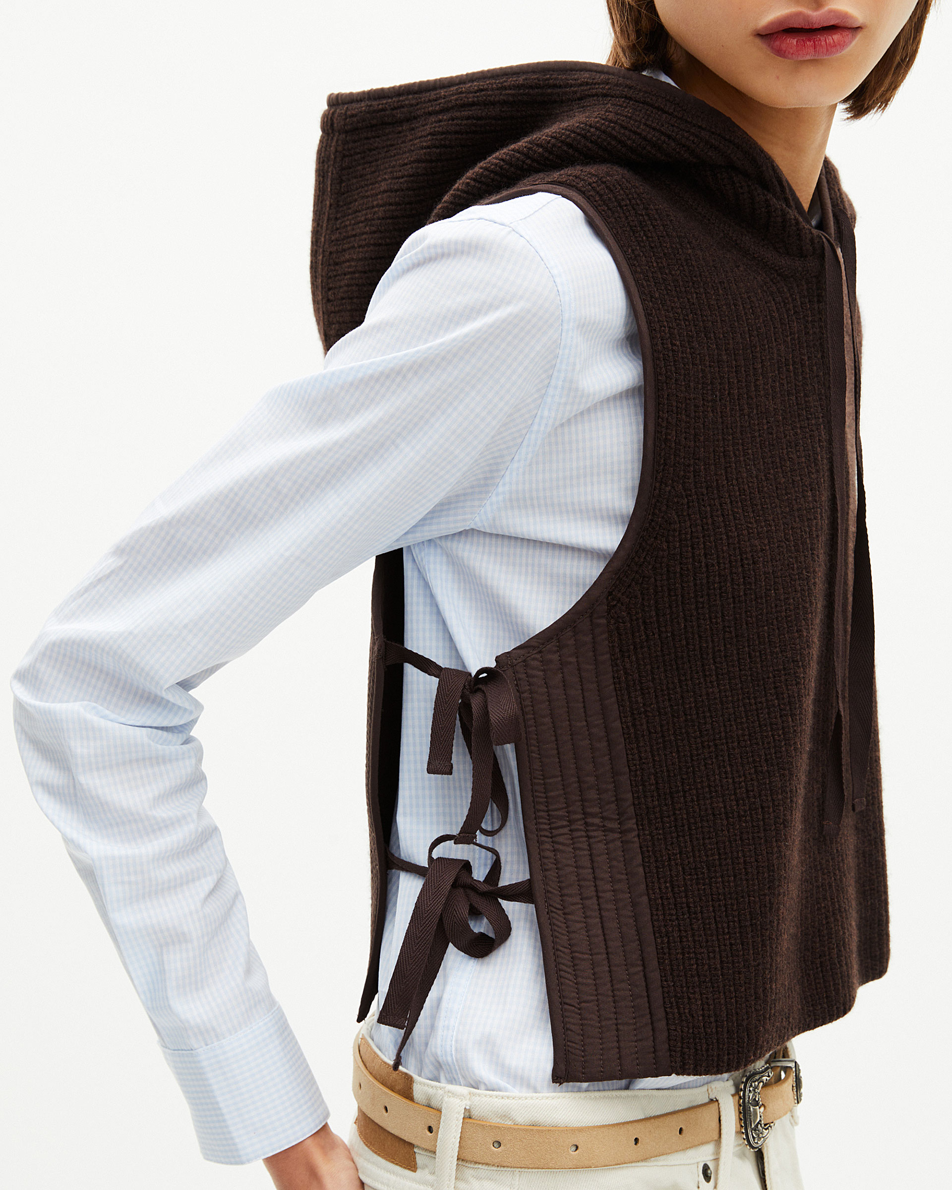 Brown wool and cotton sleeveless sweater