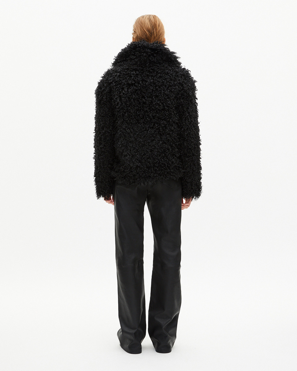 Short black fur-effect coat
