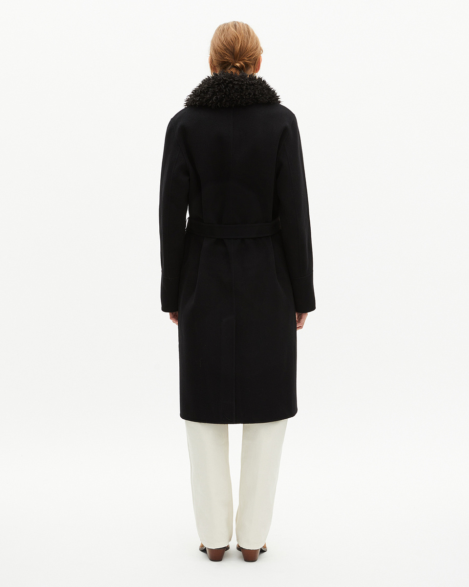 Long double-sided wool coat with black sherpa collar