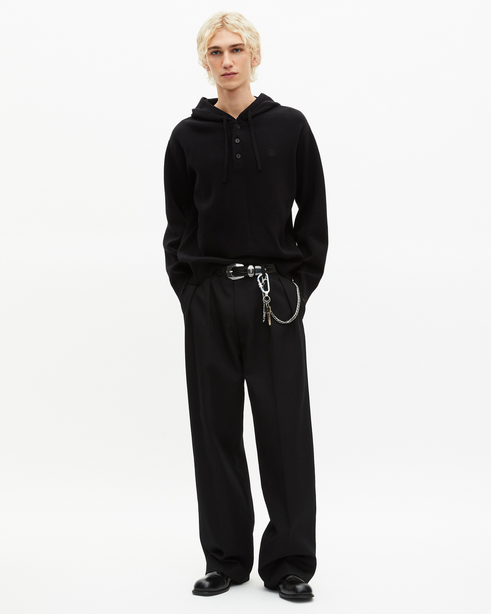 Pull &agrave; capuche noir