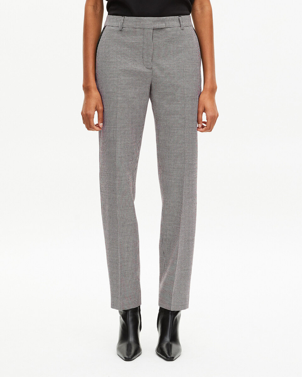 Black and white houndstooth tailored pants