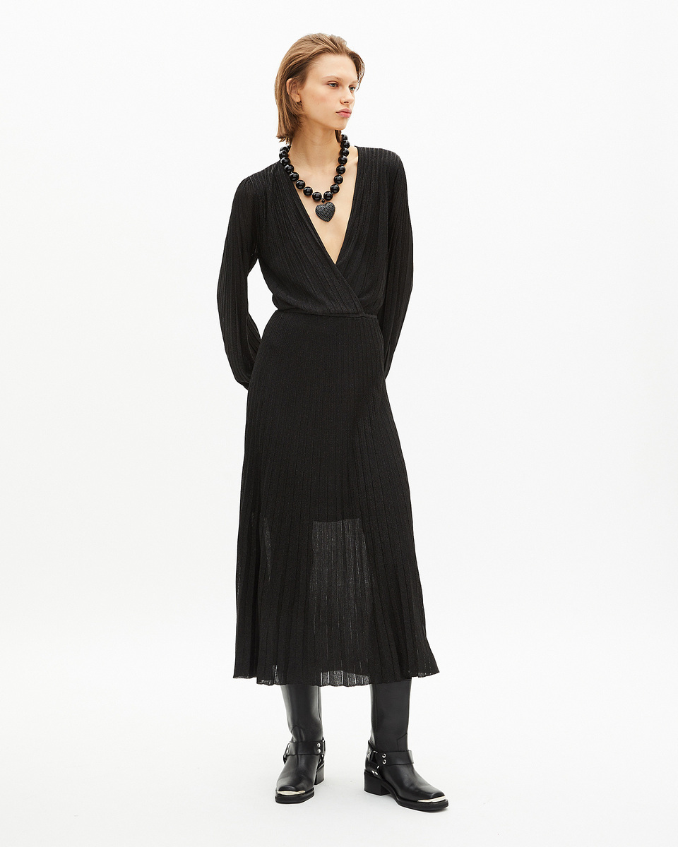 Pleated long dress in black lurex