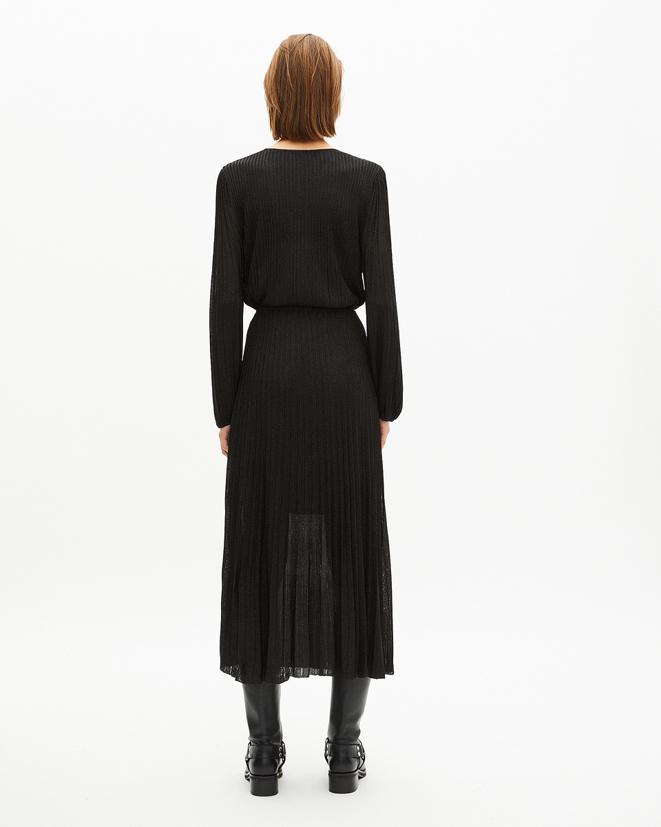 Pleated long dress in black lurex