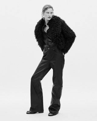 Short black fur-effect coat