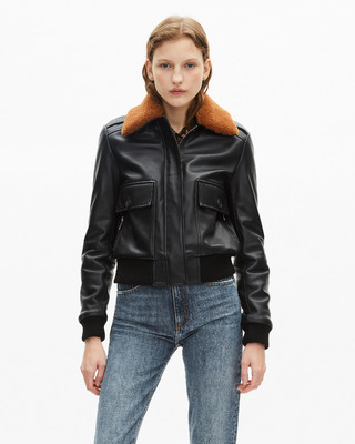 Short black smooth leather jacket with sherpa collar