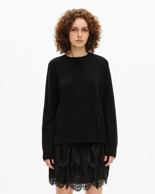 Black cashmere round-neck sweater
