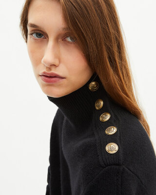 Short dress in black wool