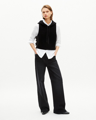 Sleeveless sweater in black wool and cotton