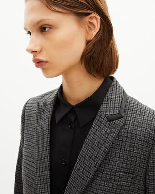 Tailored jacket in black and grey fleece