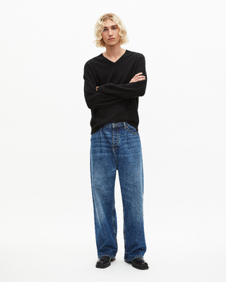 Black cashmere V-neck sweater