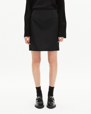 Short skirt with black satin edges