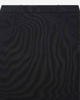 Short skirt with black satin edges