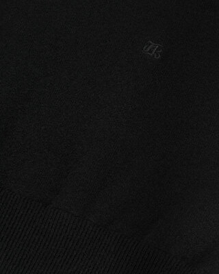 Black cashmere round-neck sweater