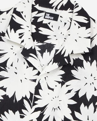 Black floral print short-sleeve shirt