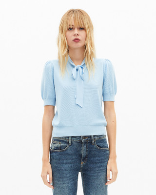Blue cotton blend lavalli&egrave;re neck sweater