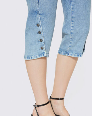 Blue denim capri