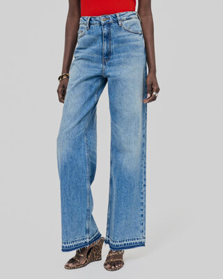 Blue wide-leg jeans