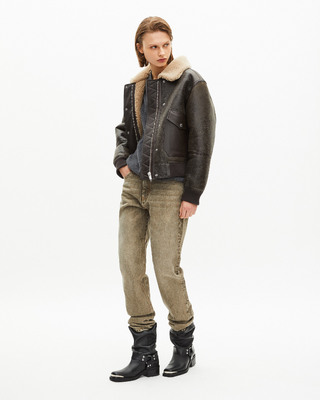 Short brown woolly skin