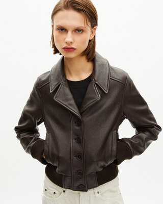 Short brown leather jacket