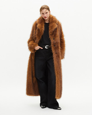 Long brown fur-effect coat